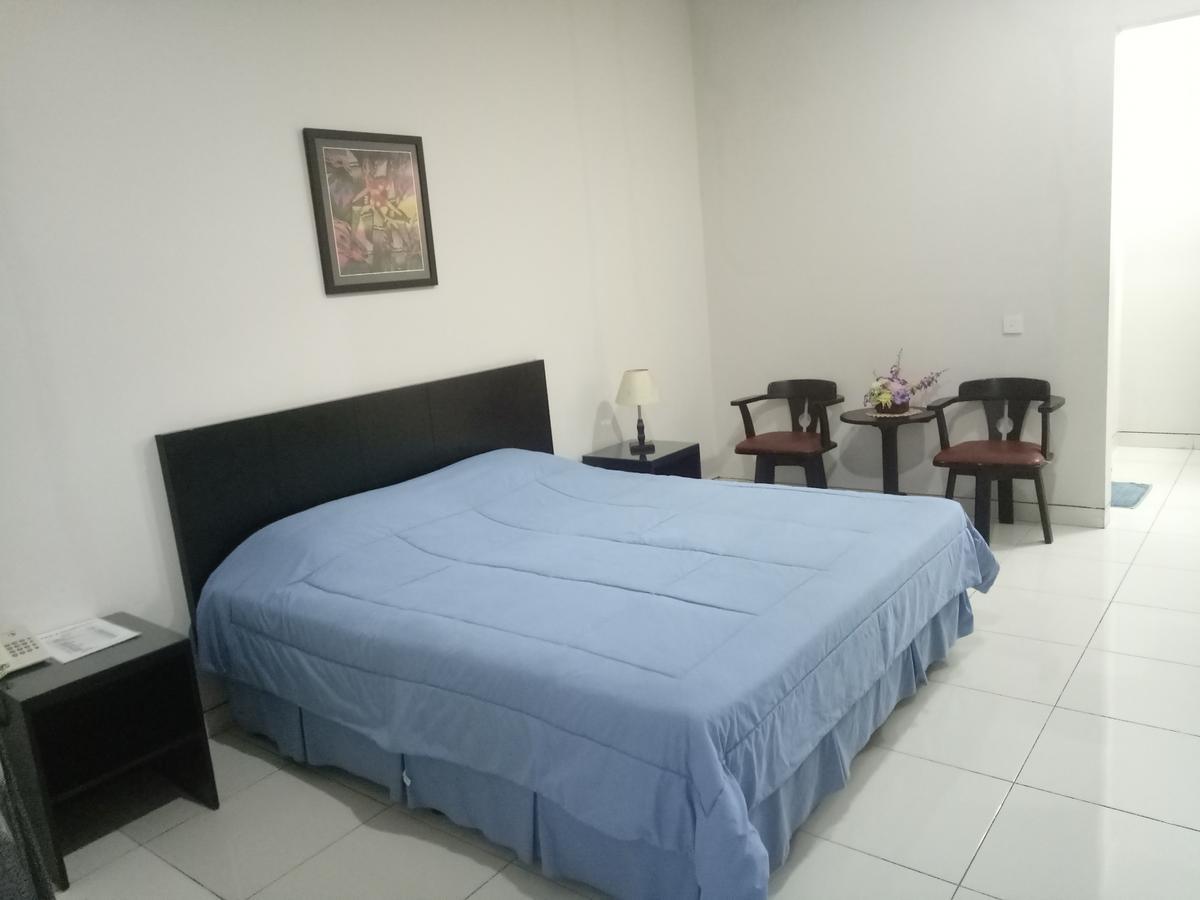 Carica Homestay سورابايا المظهر الخارجي الصورة